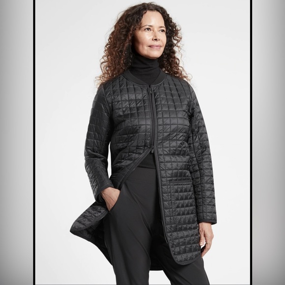 Athleta Grandview lightweight puff coat. Black size petite XS - Picture 1 of 2